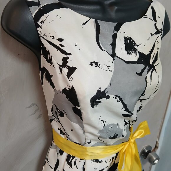 Robbie Bee Abstract Retro Dress - Picture 8 of 11